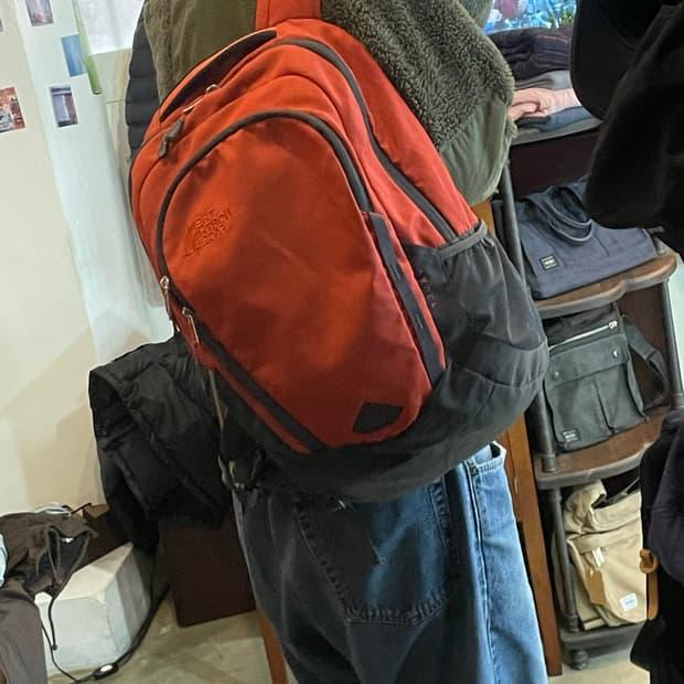 노스페이스 VALUT 오렌지 백팩 2