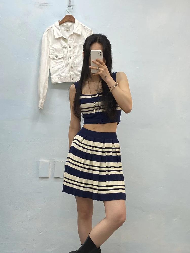 Navy striped knit mini skirt 4