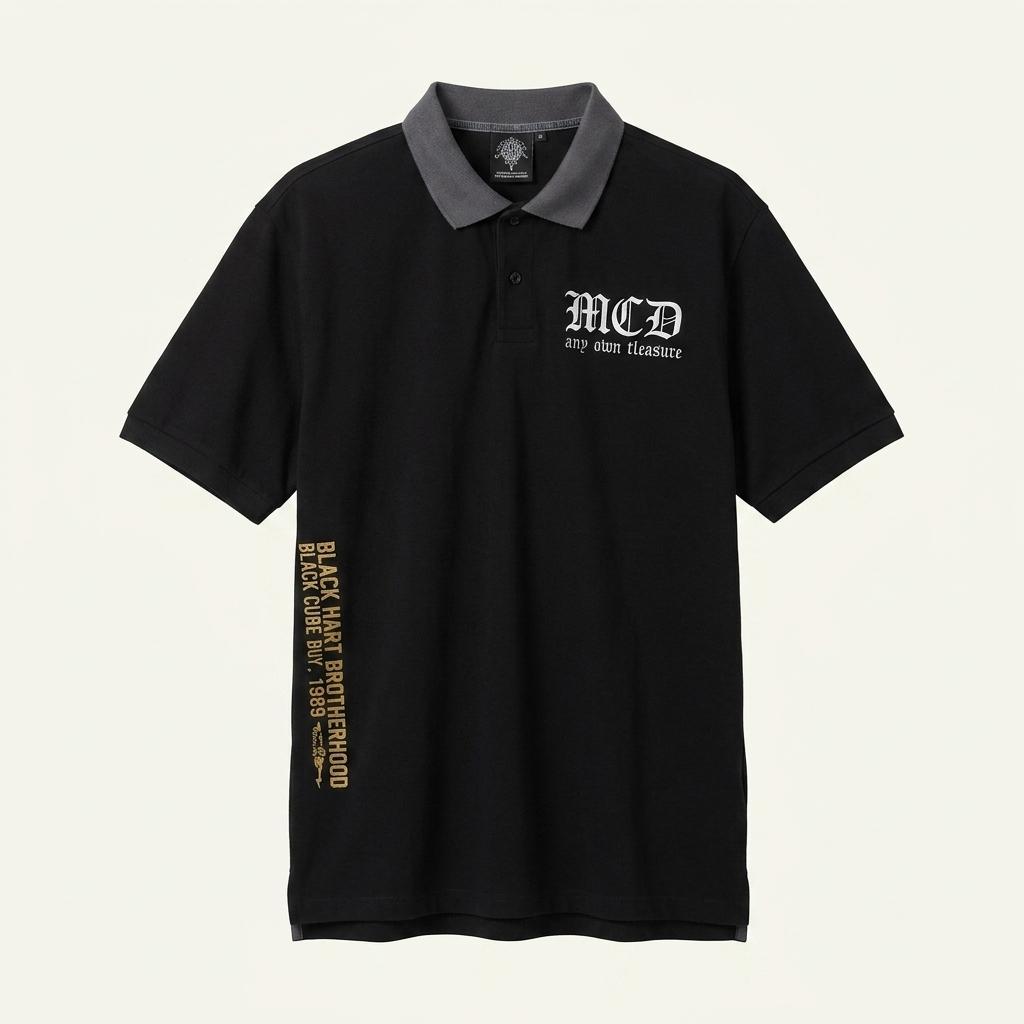 Black gothic font printed collar t-shirt 1