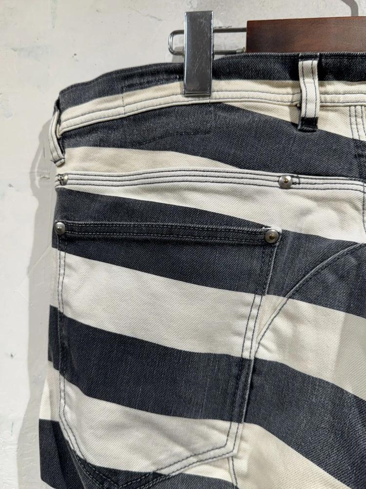 Two-tone striped low-rise pants 6
