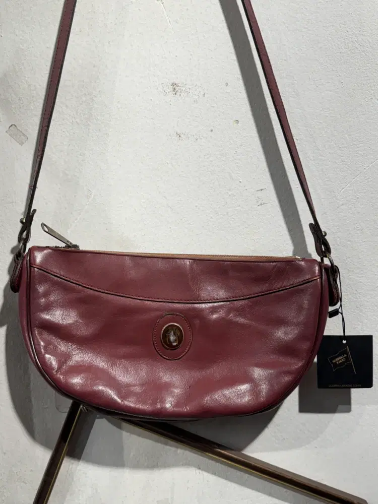 Aigner wine crescent crossbody bag 4