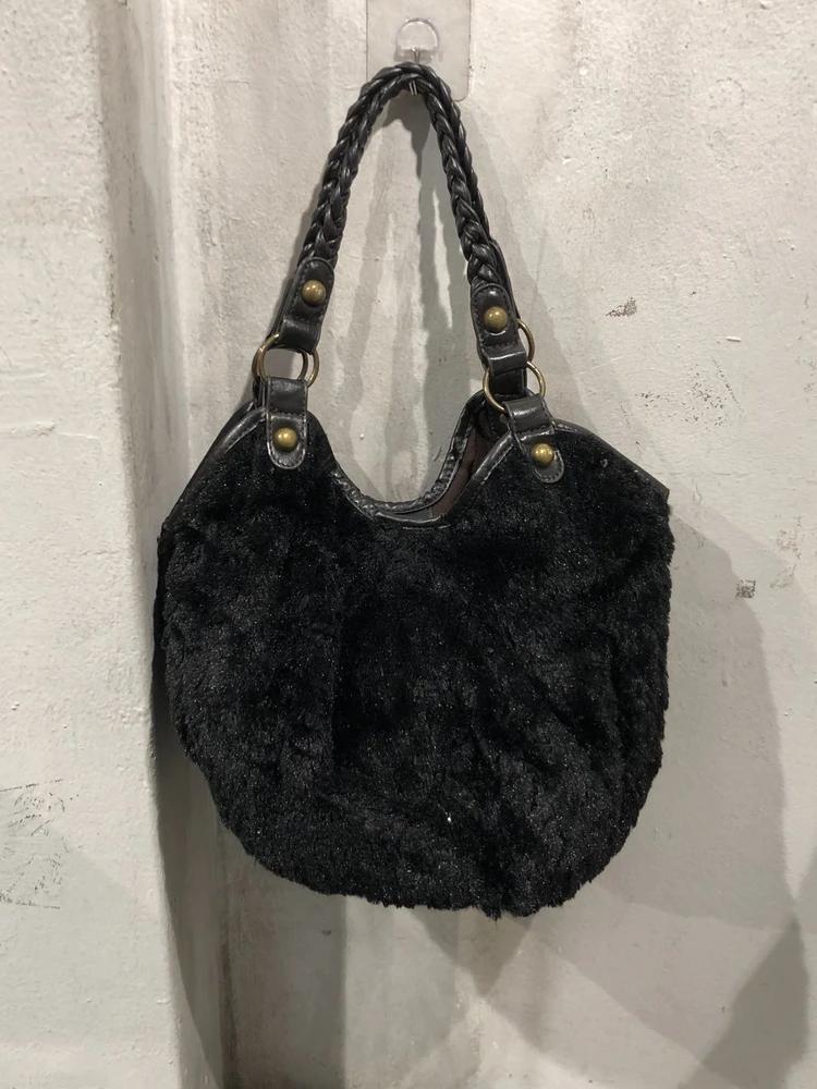 Black fur hobo shoulder bag_to 7