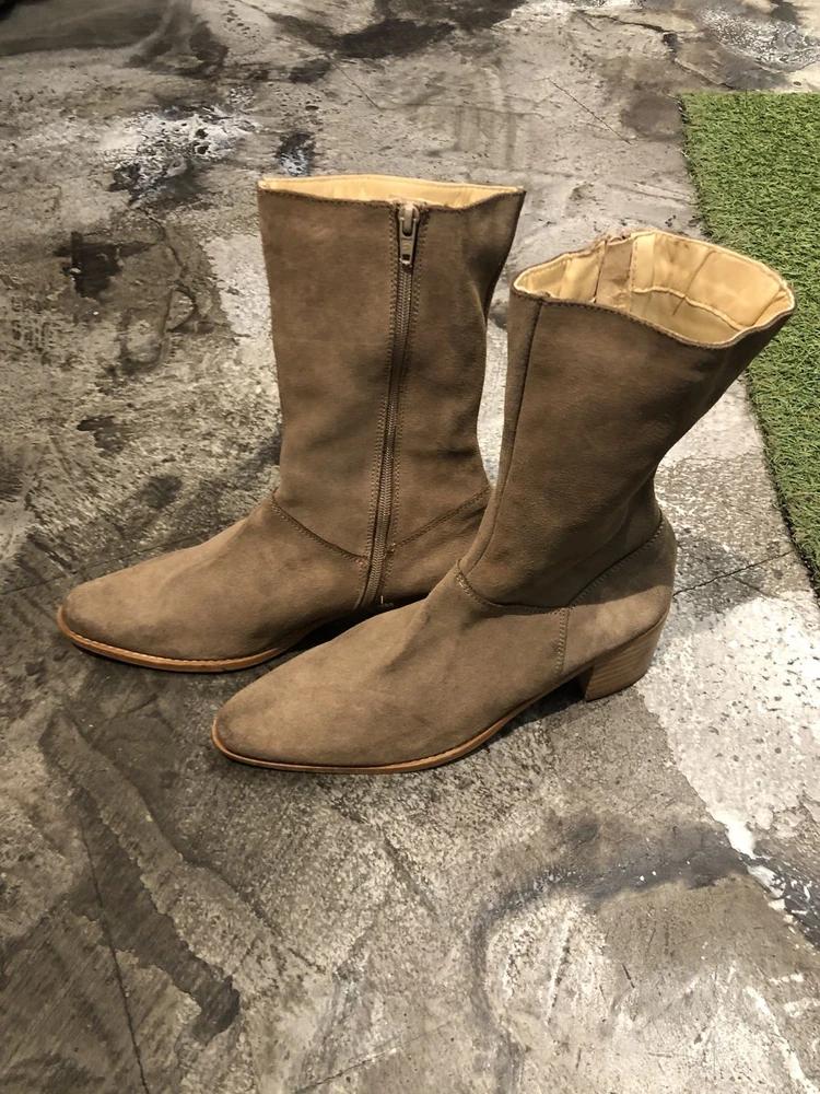 Beige suede boots 6