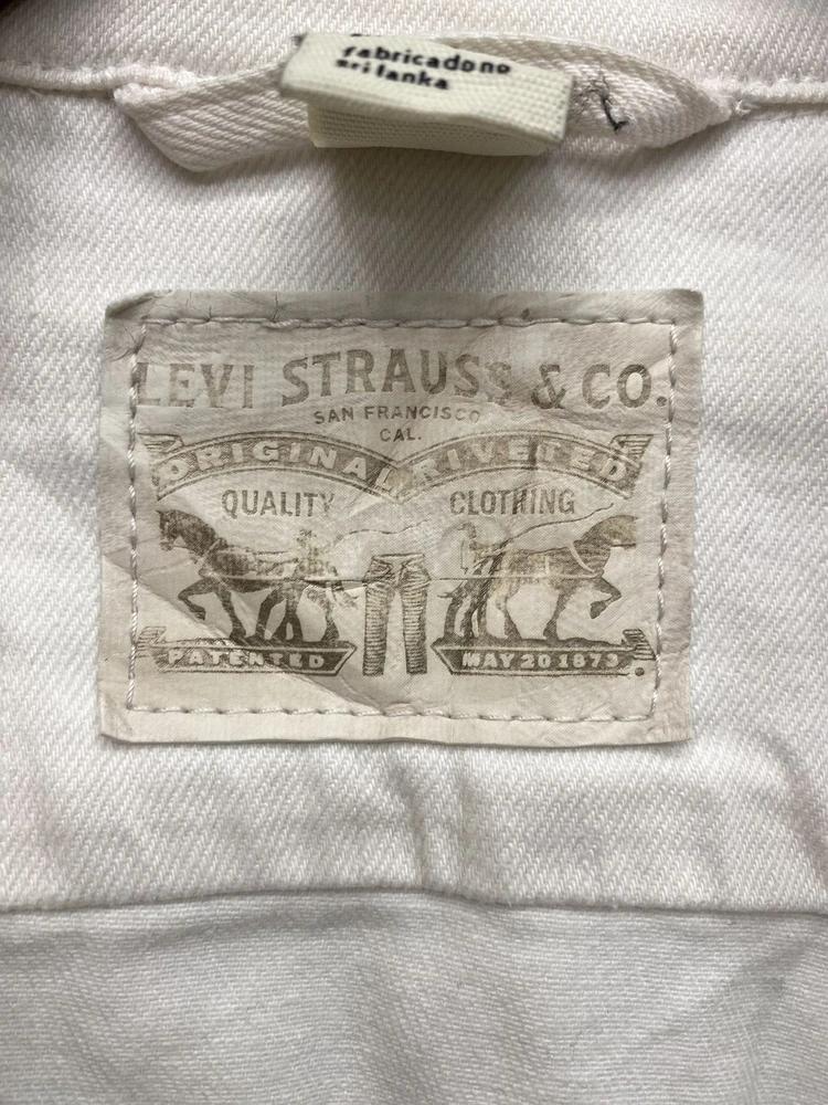Levi Strauss & Co white denim jacket* 9