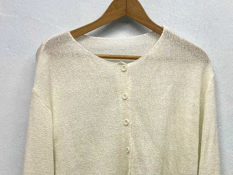 Cream cardigan* 7