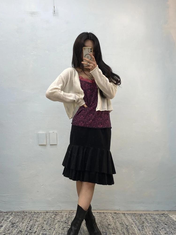 Cream cardigan* 4