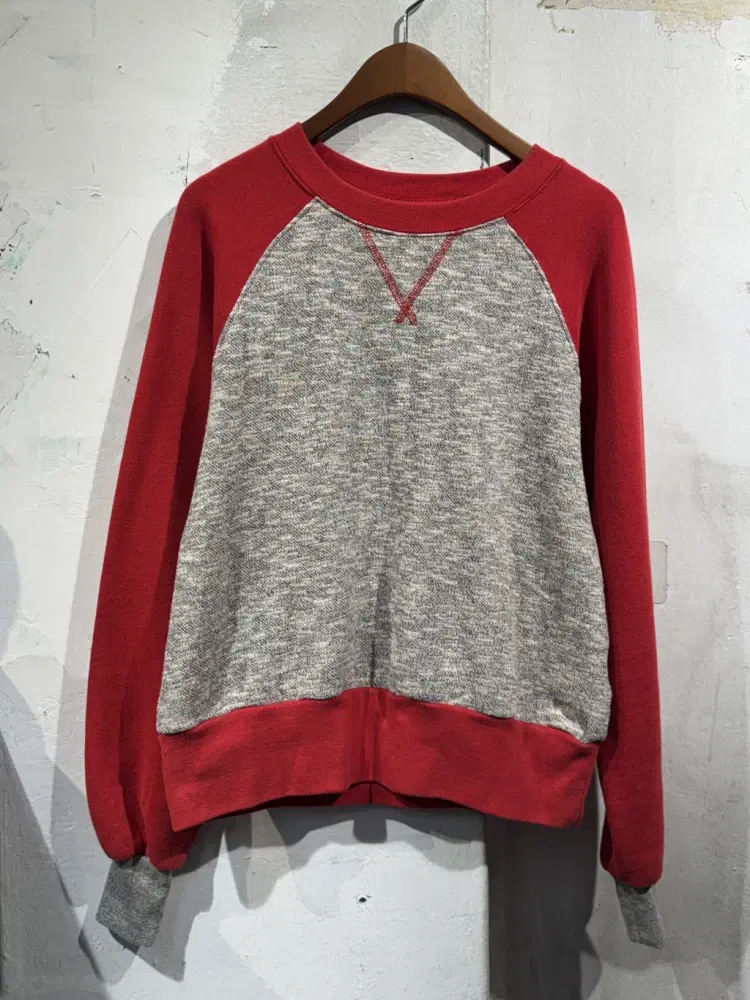Healthknit red raglan sweatshirt +to 5