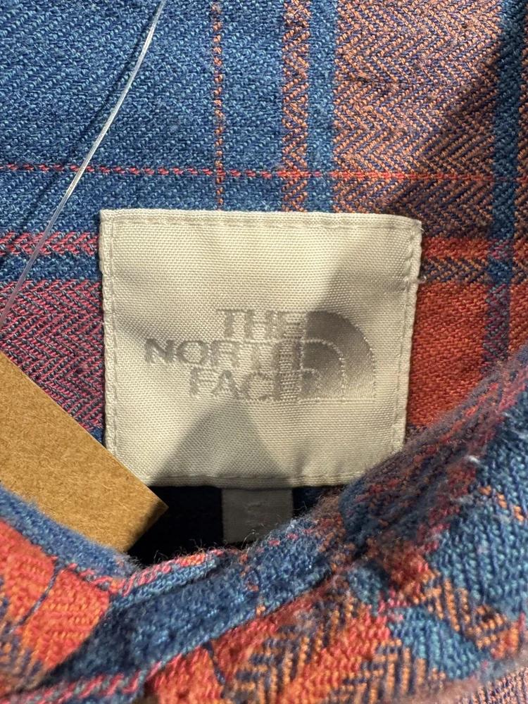 The North Face checkered shirt +to 9