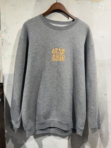 Reverse light gray sweatshirt +to 2