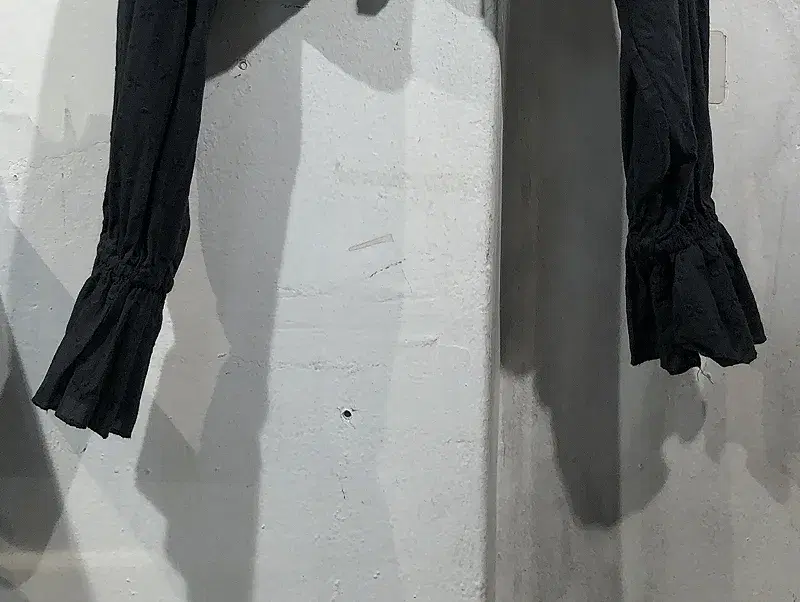Black frilled bolero blouse +to 9