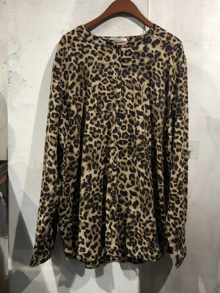 Van Heusen Studio leopard blouse +to 3