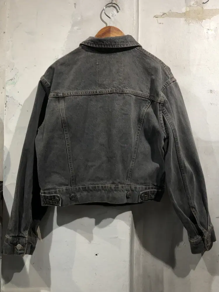 Ferre Jeans dark gray denim jacket +to 9
