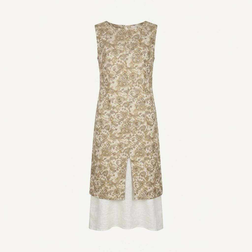Paisley print sleeveless onepiece +to 1