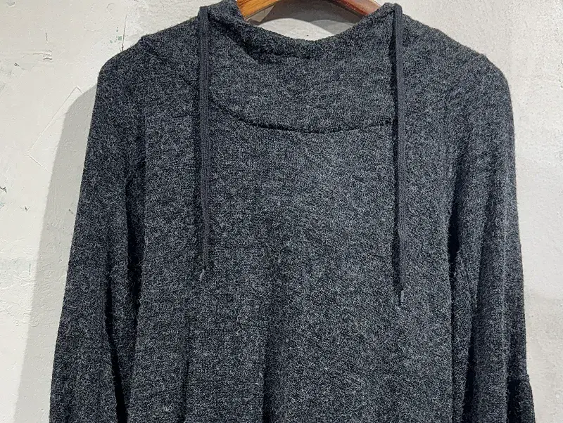 Ag Plus dark gray hoodie +to 5