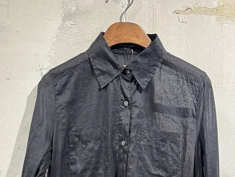 Buona Giornata black shirt +to 5