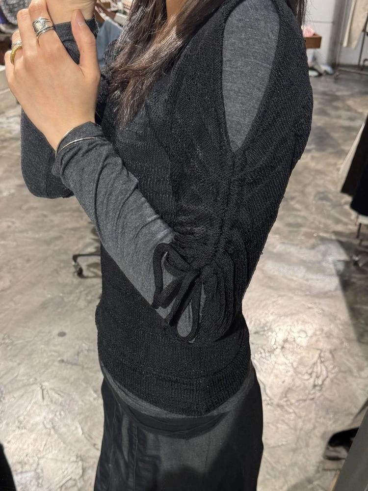 Black puff shoulder knit t-shirt +to 4