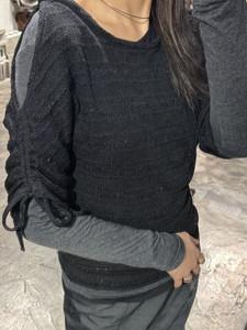 Black puff shoulder knit t-shirt +to 2