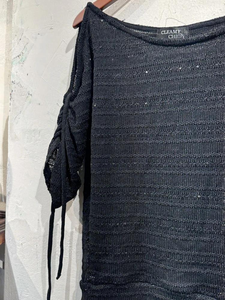 Black puff shoulder knit t-shirt +to 9