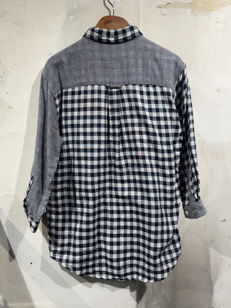 Antiqulothes blue checkered shirt +to 7