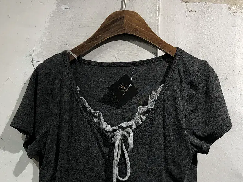 Grl dark gray layered short sleeve t-shirt +to 7