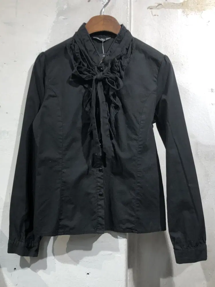 Chou Chou black ribbon blouse +to 6