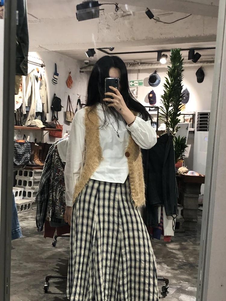 Super Hakka camel mohair sweater vest +to 3