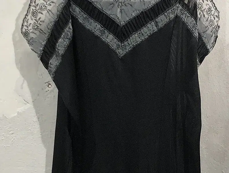 Black lace slip onepiece+to 5
