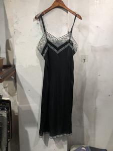 Black lace slip onepiece+to 2