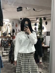 White lace neck point blouse +to 2