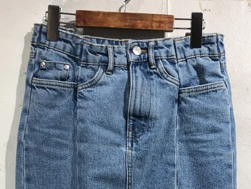 Denim slit long skirt +to 7