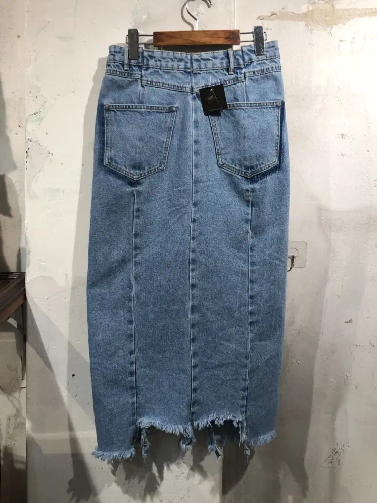 Denim slit long skirt +to 10