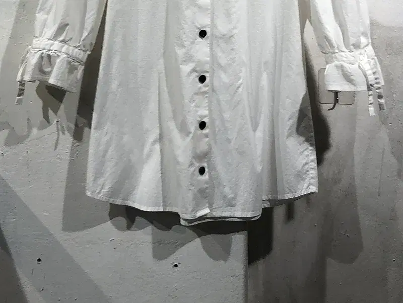 To B. By Agnes B. white blouse +to 7