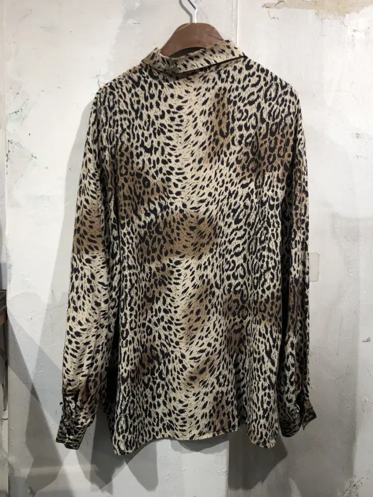 Brown leopard blouse+to 9