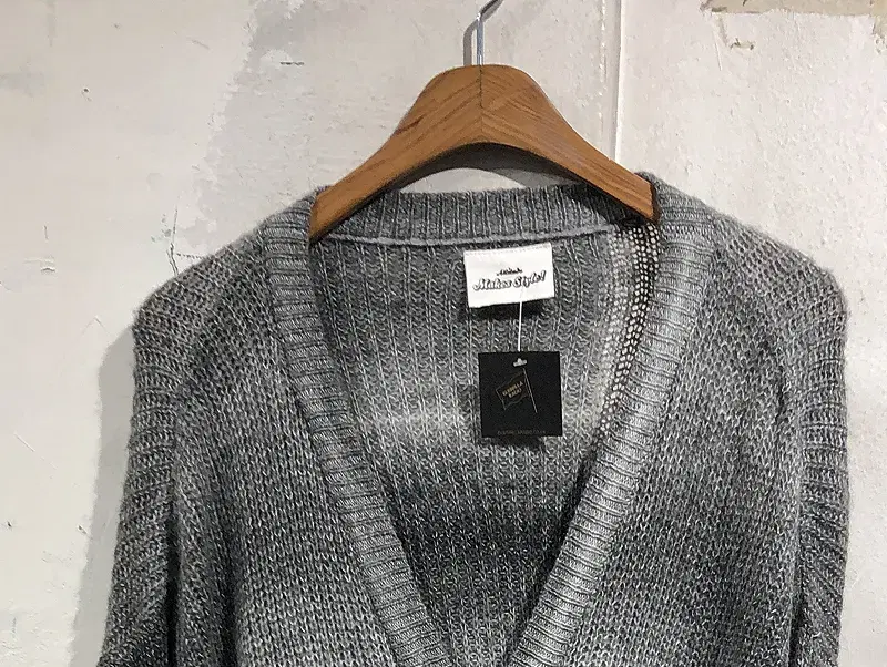 Attitude gray gradient wool cardigan +to 6