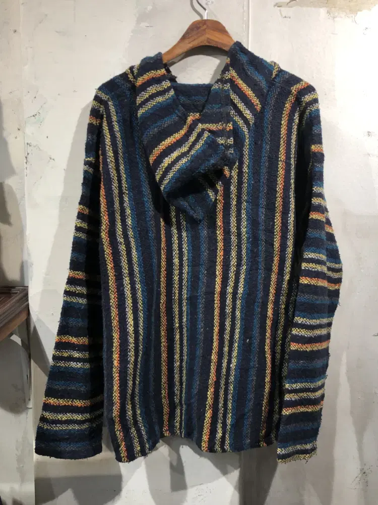 Canyon navy mexican baja hoodie +to 6