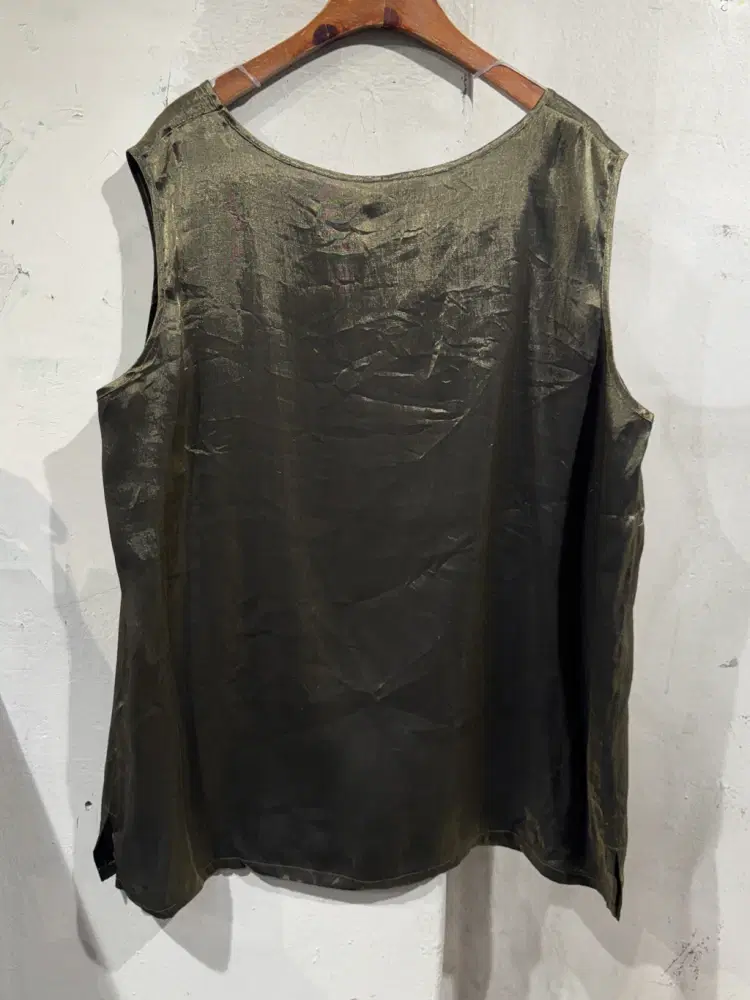 ERFO glossy khaki sleeveless +to 8