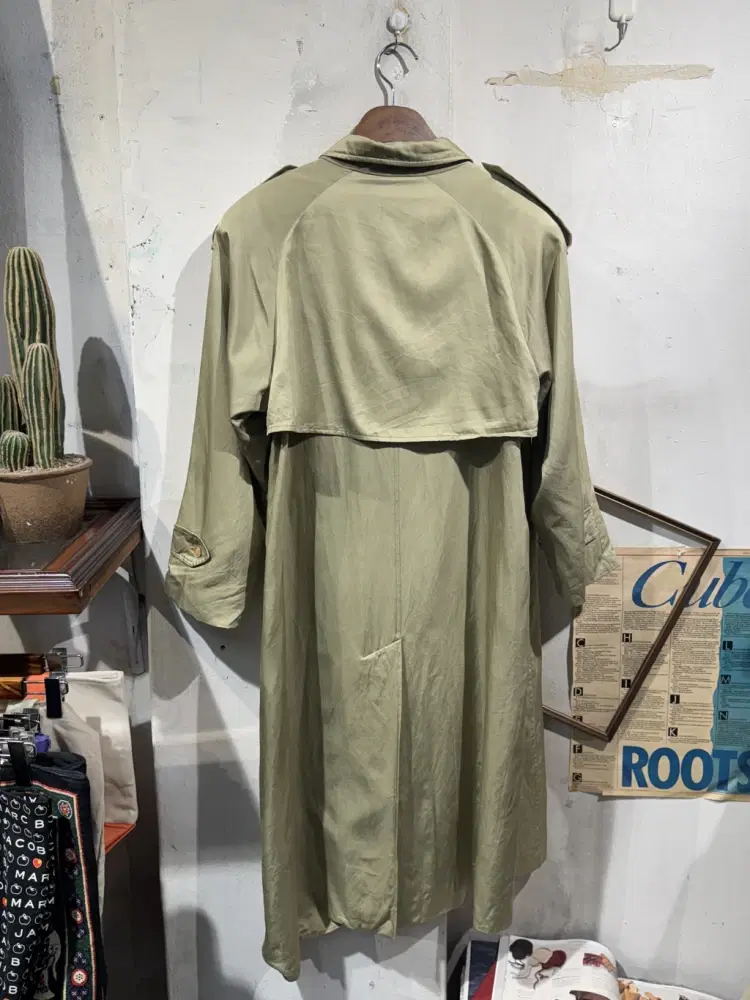 Burberrys khaki glossy trench coat_f 8