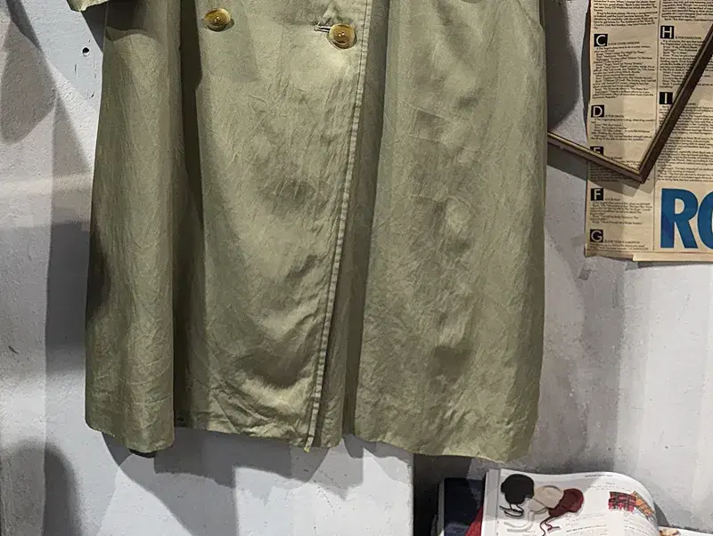 Burberrys khaki glossy trench coat_f 7