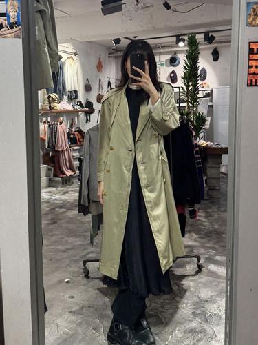 Burberrys khaki glossy trench coat_f 11