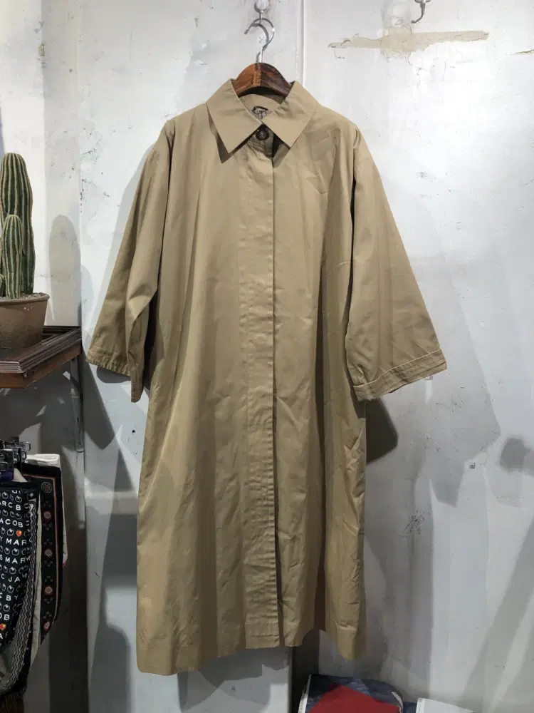 Yves Saint Laurent beige long coat_to 5