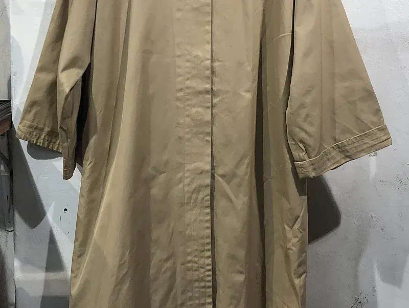 Yves Saint Laurent beige long coat_to 7