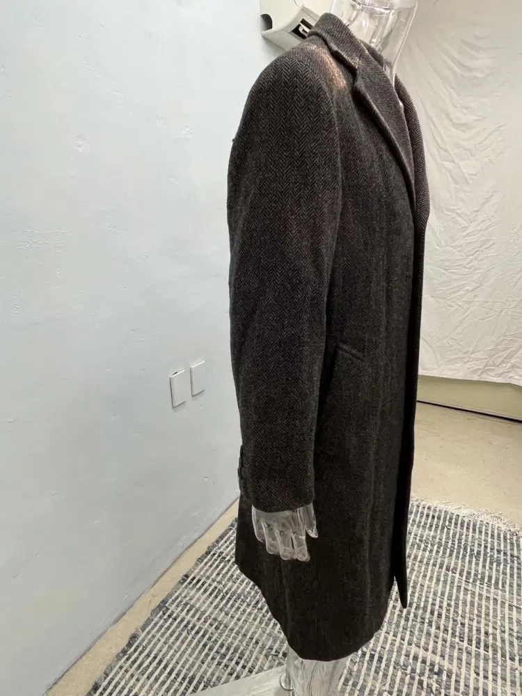 Isseymiyake black herringbone wool coat 8