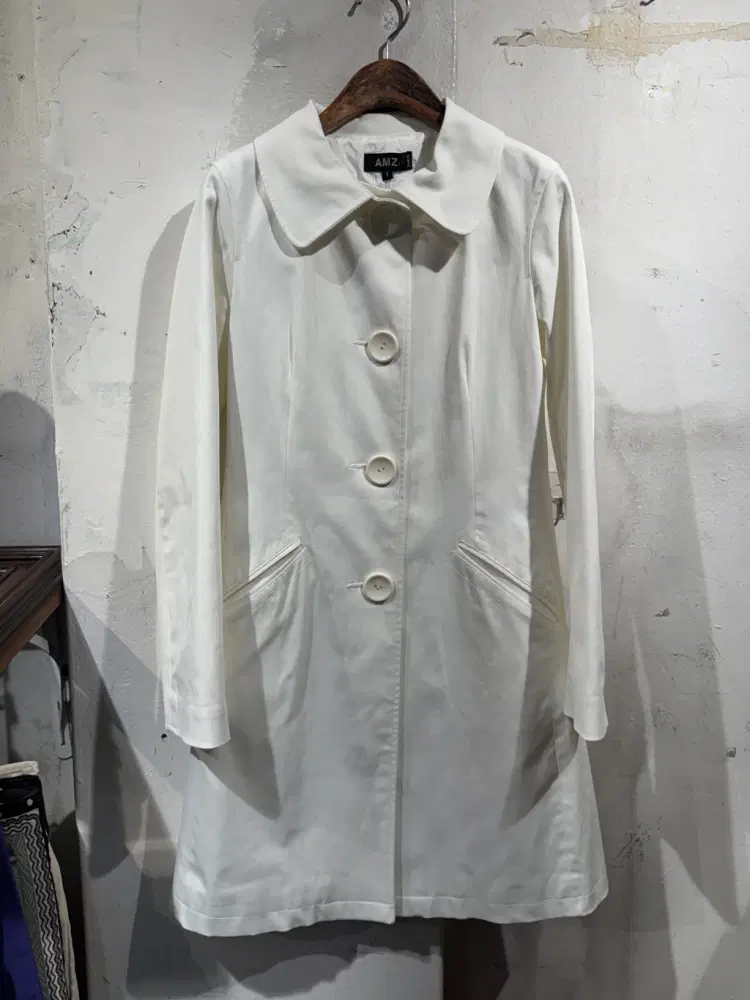 Amz Paris white jacket_to 5