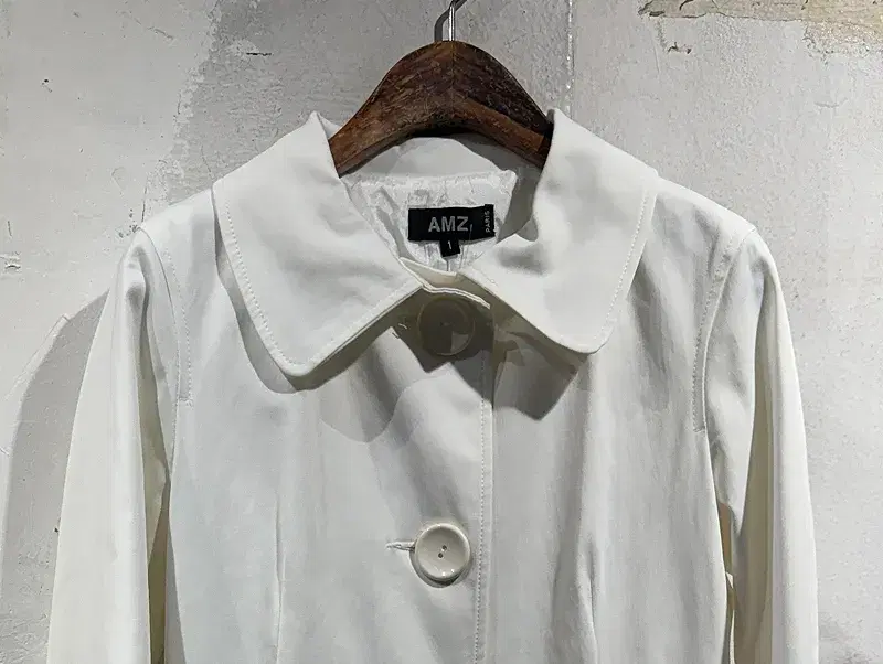 Amz Paris white jacket_to 6