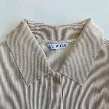 RE RHEE 리이 WIDE COLLAR PLEATED BLOUSE 4