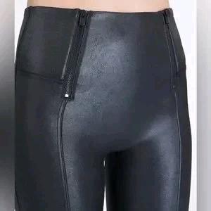 스팽스 블랙 힙 컨투어 지퍼 레깅스 2