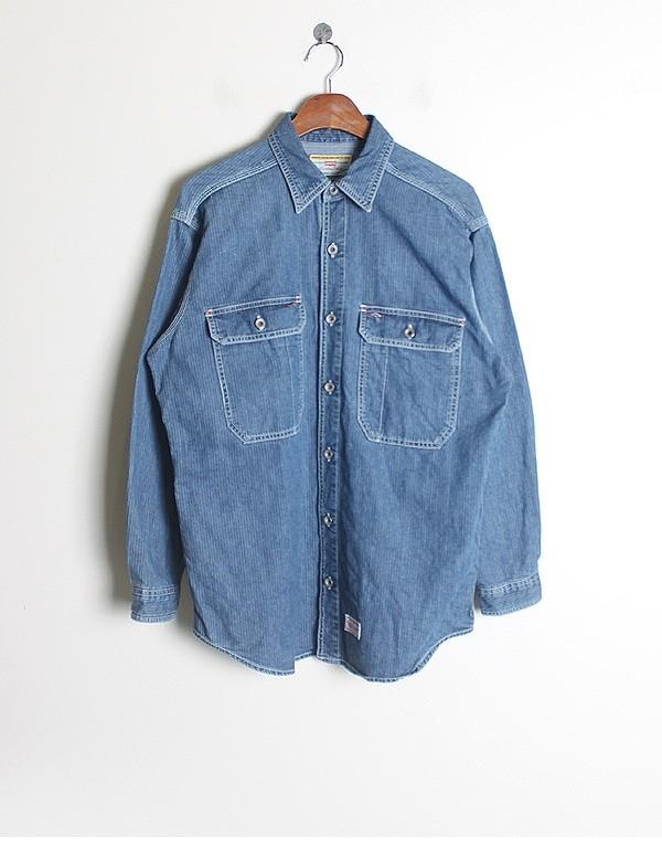 90s Levis 3