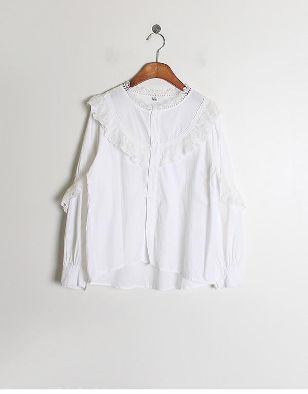 Lace Detail Cotton Blouse 3