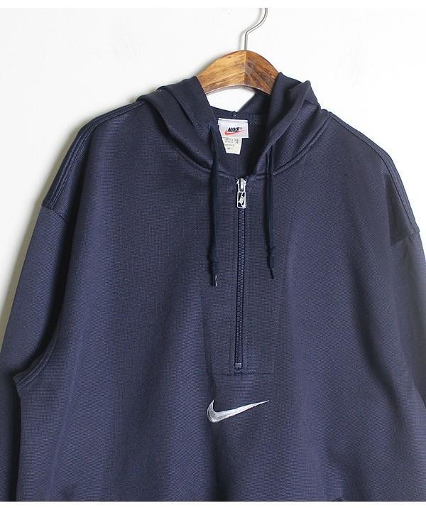 90s NIKE 4