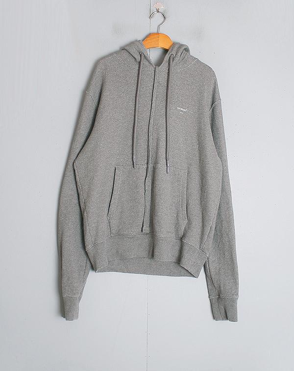 OFF-WHITE 2